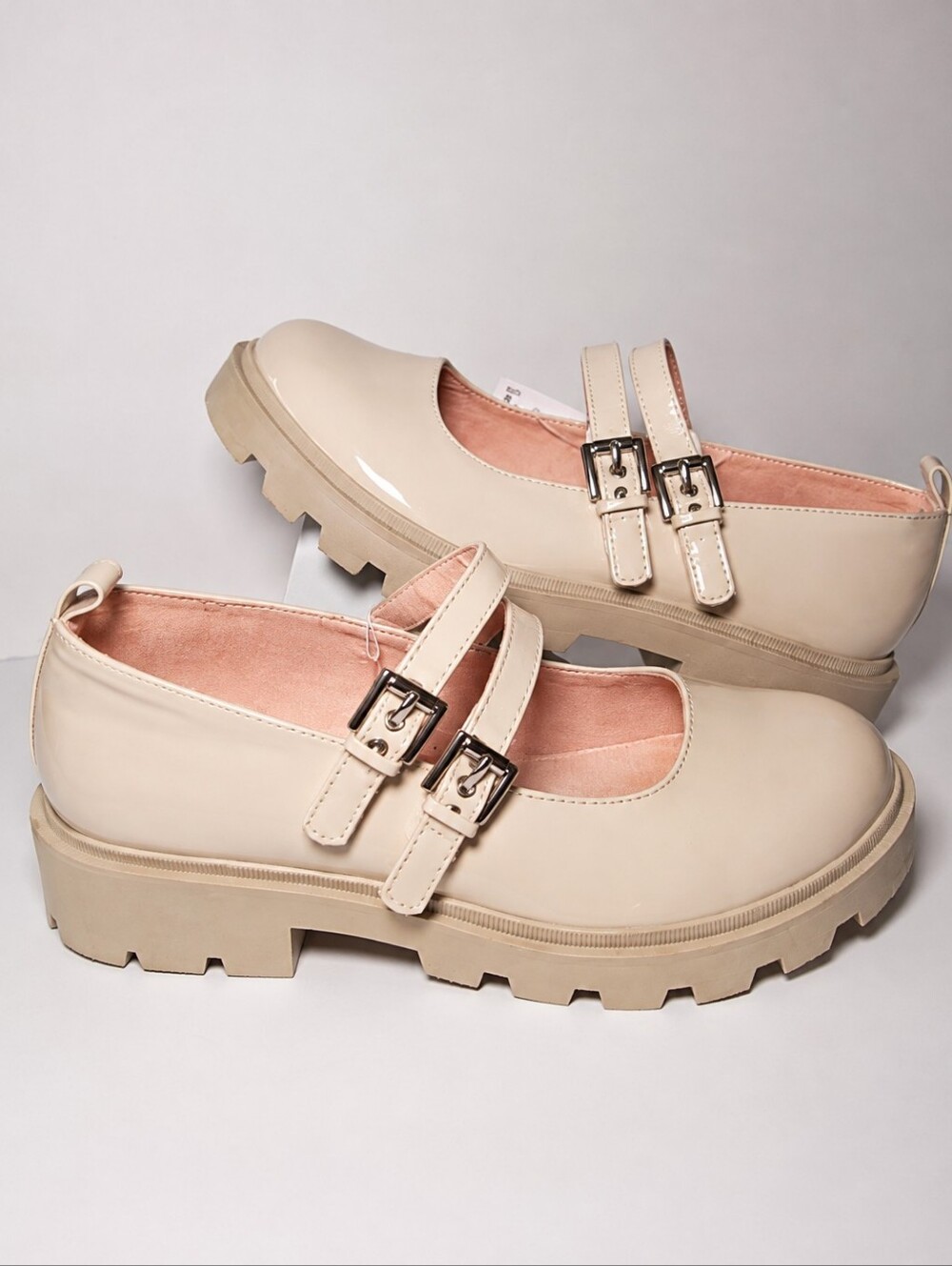 Sonoma Beige Mary Jane Chunky Heel Double Velcro Buckles fits Woman Sz 6.5